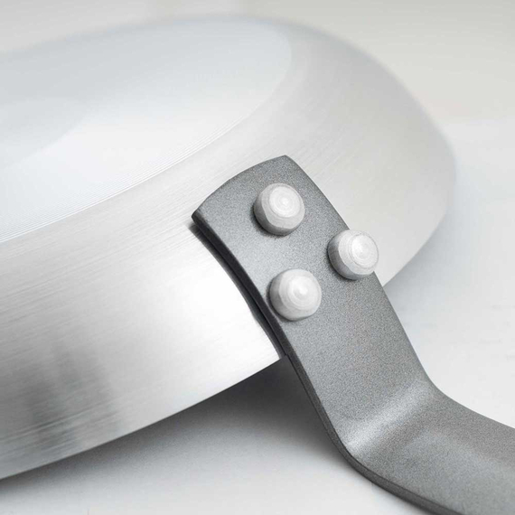 Bratpfanne, Teflon®-beschichtet, 240x45 mm (ØxH) 2 Bratpfanne, Teflon®-beschichtet, 240x45 mm (ØxH)