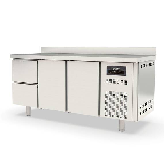 Vaiotec Topline Kühltisch / 3-fach GN1/1 mit 2 Schubladen / 2 Türen & Aufkantung, 1795 x 700 mm Vaiotec Topline Kühltisch / 3-fach GN1/1 mit 2 Schubladen / 2 Türen & Aufkantung, 1795 x 700 mm