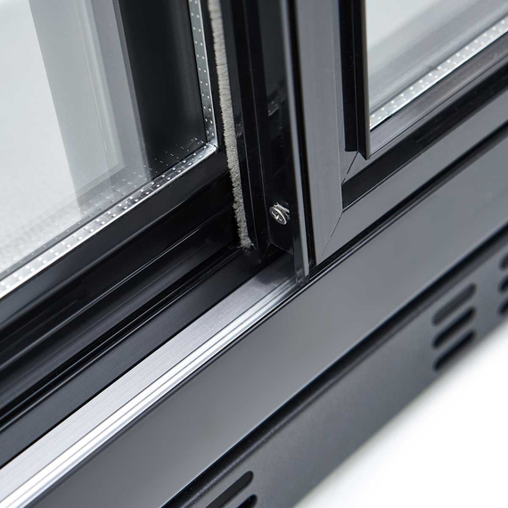 Vaiotec Barkühlschrank schwarz / 3 Glasschiebetüren, Höhe 900 mm, 1350 x 520 mm 3 Vaiotec Barkühlschrank schwarz / 3 Glasschiebetüren, Höhe 900 mm, 1350 x 520 mm