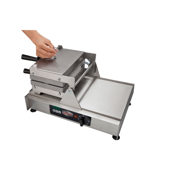 Neumärker SWiNG-Backsystem Das schwenkbare Waffeleisen für auswechselbare Backplatten 2 Neumärker SWiNG-Backsystem Das schwenkbare Waffeleisen für auswechselbare Backplatten
