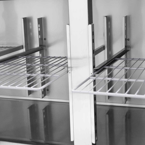 Vaiotec Kühltisch / 2 Türen & 4 Schubladen inkl. Aufkantung - Monoblock, 2230 x 700 mm 4 Vaiotec Kühltisch / 2 Türen & 4 Schubladen inkl. Aufkantung - Monoblock, 2230 x 700 mm
