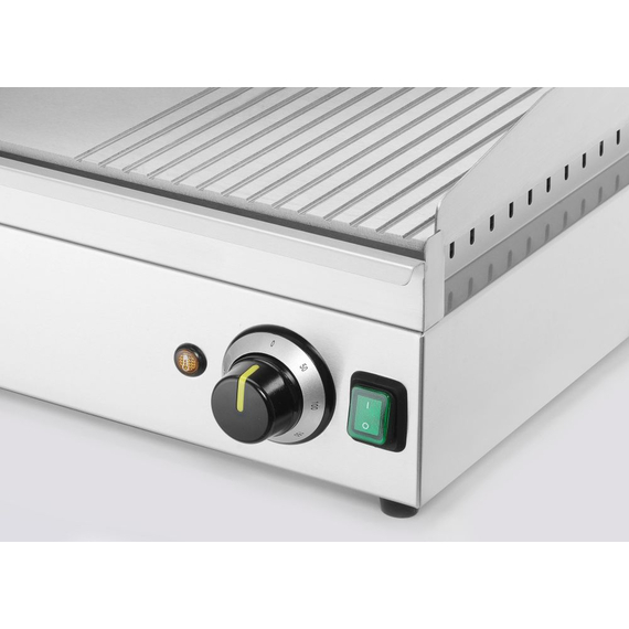 Hendi Grillplatte 1/3 gerillt, Kitchen Line, 220-240V/3500W, 697x474x(H)241mm 3 Hendi Grillplatte 1/3 gerillt, Kitchen Line, 220-240V/3500W, 697x474x(H)241mm