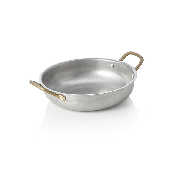 Steel & Style Servierpfanne VINTAGE, mit 2 Messinggriffen, Ø 20 cm, 0,8 ltr., Chromnickelstahl Steel & Style Servierpfanne VINTAGE, mit 2 Messinggriffen, Ø 20 cm, 0,8 ltr., Chromnickelstahl