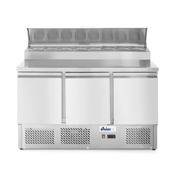 Arktic Kühltisch, dreitürig mit Aufsatz-Kühlvitrine 380 L, 230V/310W, 1365x702x(H)1265mm Arktic Kühltisch, dreitürig mit Aufsatz-Kühlvitrine 380 L, 230V/310W, 1365x702x(H)1265mm