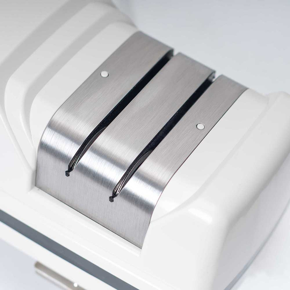 Messerschärfmaschine, 6600 UpM, 226 x 98 x 100 mm (BxTxH) 1 Messerschärfmaschine, 6600 UpM, 226 x 98 x 100 mm (BxTxH)
