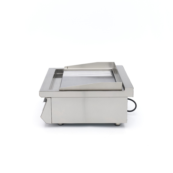 Maxima Gastro Induktions-Grillplatte 700 - Glatt & Gerillt - 5.000 W - Doppel 4 Maxima Gastro Induktions-Grillplatte 700 - Glatt & Gerillt - 5.000 W - Doppel