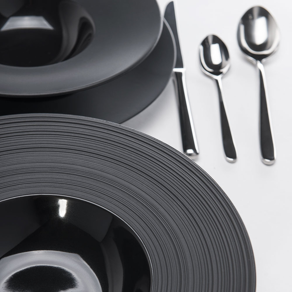 Porzellan Suppenteller aus der Serie Gourmet Kontrast, schwarz, Ø 230 mm 2 Porzellan Suppenteller aus der Serie Gourmet Kontrast, schwarz, Ø 230 mm