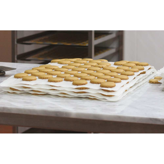 Beschichtetes Backpapier, Zuschnitte je 530x325 mm, 500 Stück, weiß 4 Beschichtetes Backpapier, Zuschnitte je 530x325 mm, 500 Stück, weiß