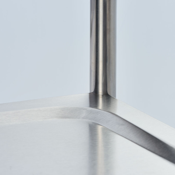 Stalgast Servierwagen aus Edelstahl, mit zwei Borden, 860 x 540 x 940 mm (BxTxH) 1 Stalgast Servierwagen aus Edelstahl, mit zwei Borden, 860 x 540 x 940 mm (BxTxH)
