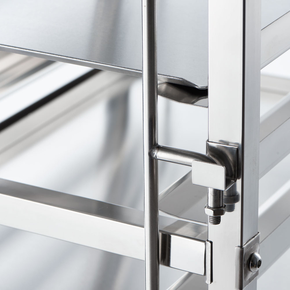 Stalgast Tablettwagen aus Edelstahl, passend für 16 x Tablett 600 x 400 mm, 470 x 620 x 1735 mm (BxTxH) 5 Stalgast Tablettwagen aus Edelstahl, passend für 16 x Tablett 600 x 400 mm, 470 x 620 x 1735 mm (BxTxH)