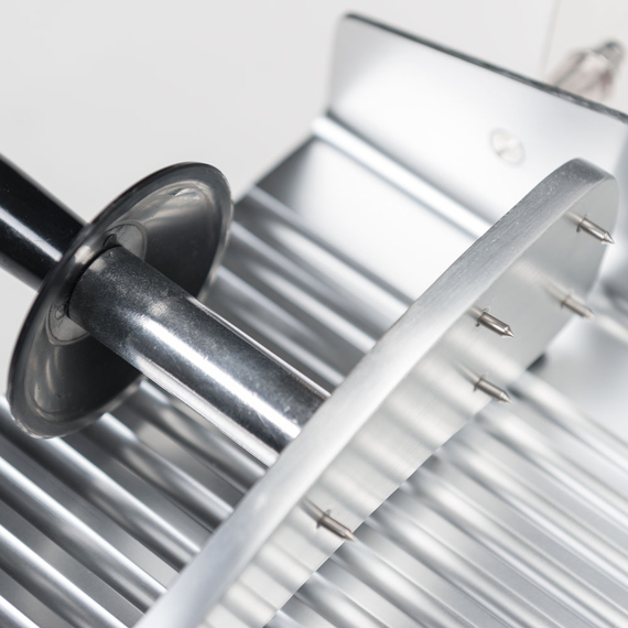 Aufschnittmaschine, Gehäuse aus eloxiertem Aluminium, Messer 250 mm Ø 2 Aufschnittmaschine, Gehäuse aus eloxiertem Aluminium, Messer 250 mm Ø