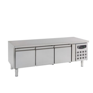 Combisteel Standard Line Kühltisch 650 Hoch 3 Türen