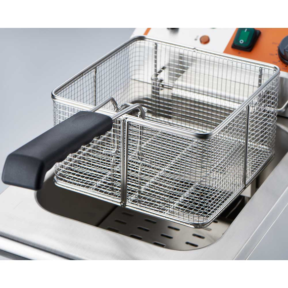 Fritteuse CATERINA, 10 Liter, mit Ablasshahn 300x510x390 mm (BxTxH), 3 kW 230V 2 Fritteuse CATERINA, 10 Liter, mit Ablasshahn 300x510x390 mm (BxTxH), 3 kW 230V
