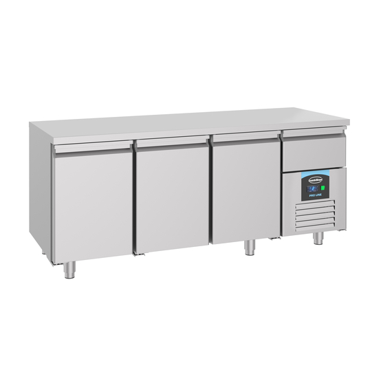 Combisteel Pro Line 700 Kühltisch 3 Türen Combisteel Pro Line 700 Kühltisch 3 Türen