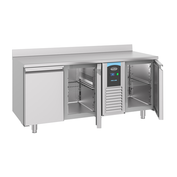 Combisteel Pro Line 700 Kühltisch Aufkantung 3 Türen Mono Block 1 Combisteel Pro Line 700 Kühltisch Aufkantung 3 Türen Mono Block