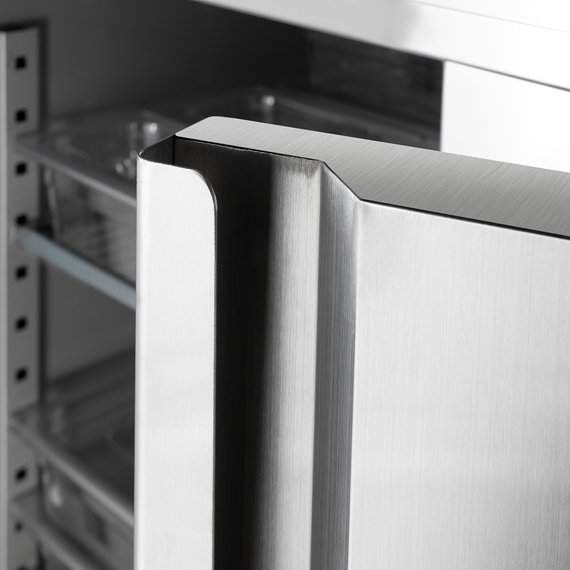 Starline Edelstahl Doppeltür-Kühlschrank mit Rädern, GN 2/1, 1480x830x2010 mm (BxTxH) 9 Starline Edelstahl Doppeltür-Kühlschrank mit Rädern, GN 2/1, 1480x830x2010 mm (BxTxH)