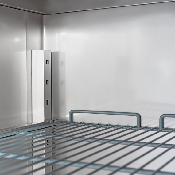 Starline Edelstahl Tiefkühlschrank mit Rädern, GN 2/1, 740x830x2010 mm (BxTxH), 650 L 3 Starline Edelstahl Tiefkühlschrank mit Rädern, GN 2/1, 740x830x2010 mm (BxTxH), 650 L