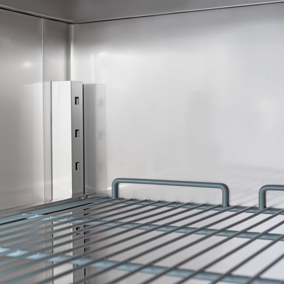 Starline Kühlschrank, GN 2/1, 740x830x2010 mm (BxTxH) 3 Starline Kühlschrank, GN 2/1, 740x830x2010 mm (BxTxH)