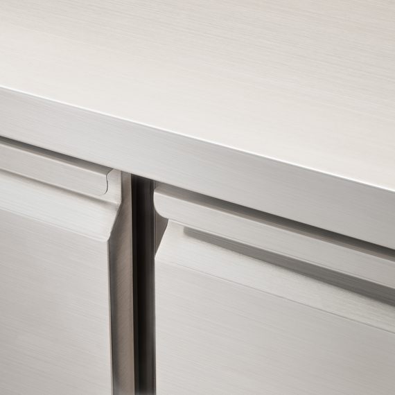 Starline Saladette, 2-türig, GN 1/1, Aufnahme 5x GN 1/6, 900x700x1000 mm (BxTxH) 1 Starline Saladette, 2-türig, GN 1/1, Aufnahme 5x GN 1/6, 900x700x1000 mm (BxTxH)