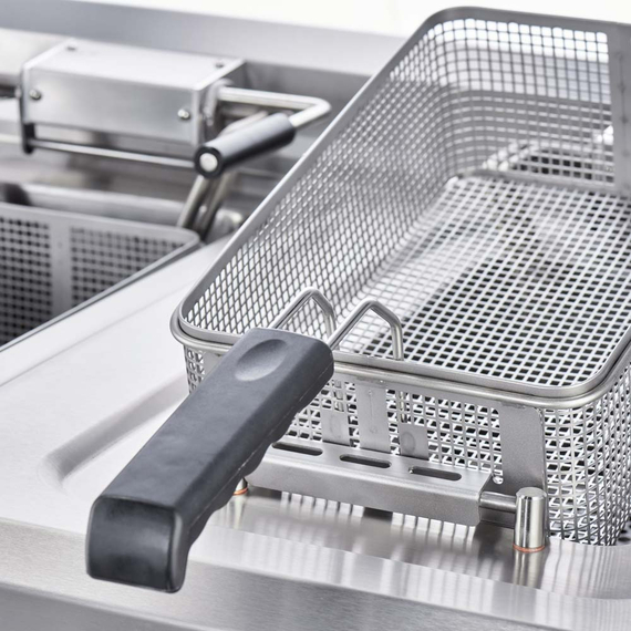 Stalgast Elektro-Fritteuse als Tischgerät Serie 700 ND, Doppel-Fritteuse, 800x700x250 mm (BxTxH) 6 Stalgast Elektro-Fritteuse als Tischgerät Serie 700 ND, Doppel-Fritteuse, 800x700x250 mm (BxTxH)