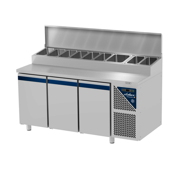 Prismafood Kühltisch 3 Türen mit Schaukasten Kapazität: 460 lt Temperatur: 0°C/+10°C Prismafood Kühltisch 3 Türen mit Schaukasten Kapazität: 460 lt Temperatur: 0°C/+10°C