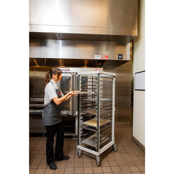 Cambro Ultimate Bäckereiwagen in voller Höhe, 600 x 400 mm 4 Cambro Ultimate Bäckereiwagen in voller Höhe, 600 x 400 mm