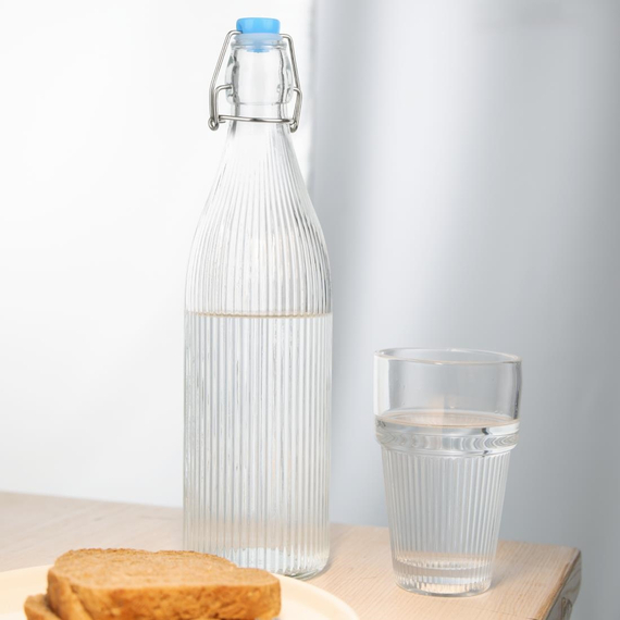 Olympia Glasflaschen mit Riffelung und Swing-Top 1Ltr (6 Stück) 4 Olympia Glasflaschen mit Riffelung und Swing-Top 1Ltr (6 Stück)