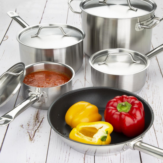 Vogue Cook Like A Pro 5-teiliges Induktionskochgeschirr-Set aus Edelstahl 5 Vogue Cook Like A Pro 5-teiliges Induktionskochgeschirr-Set aus Edelstahl