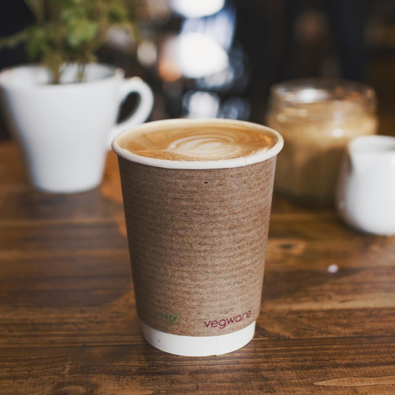 Vegware Kompostierbare doppelwandige Heißgetränkebecher 340ml (500 Stück) 5 Vegware Kompostierbare doppelwandige Heißgetränkebecher 340ml (500 Stück)