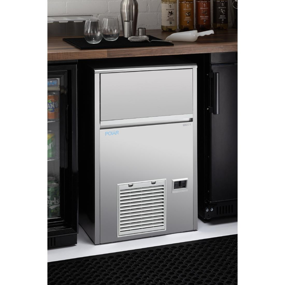 Polar U-Serie Premium Sprüheiswürfelbereiter 47kg Leistung 8 Polar U-Serie Premium Sprüheiswürfelbereiter 47kg Leistung