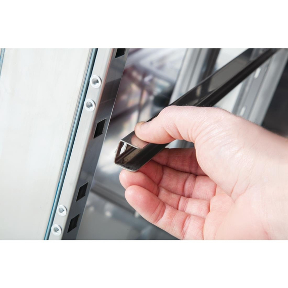 Polar U-Serie Arbeitstisch-Kühlschrank mit vier Türen 553Ltr 8 Polar U-Serie Arbeitstisch-Kühlschrank mit vier Türen 553Ltr