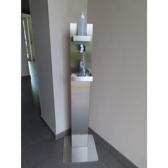 Händedesinfektionsstation mit Regalen Händedesinfektionsstation mit Regalen