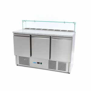Maxima Gastro Pizzakühltisch - 137 cm - 3 Türen - Passt 8 x 1/6 GN - inkl. Glasabdeckung
