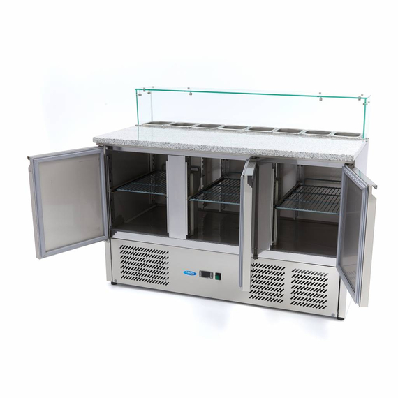 Maxima Gastro Pizzakühltisch - 137 cm - 3 Türen - Passt 8 x 1/6 GN - inkl. Glasabdeckung 1 Maxima Gastro Pizzakühltisch - 137 cm - 3 Türen - Passt 8 x 1/6 GN - inkl. Glasabdeckung